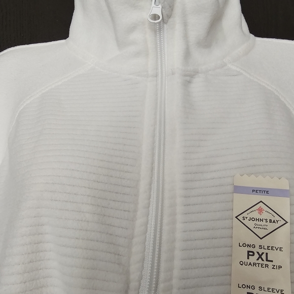 𝐒𝐭 𝐉𝐨𝐡𝐧'𝐬 𝐁𝐚𝐲 white fleece XL Petite 𝐑𝐞𝐭𝐚𝐢𝐥 $𝟑𝟐 New with tags - Picture 12 of 14